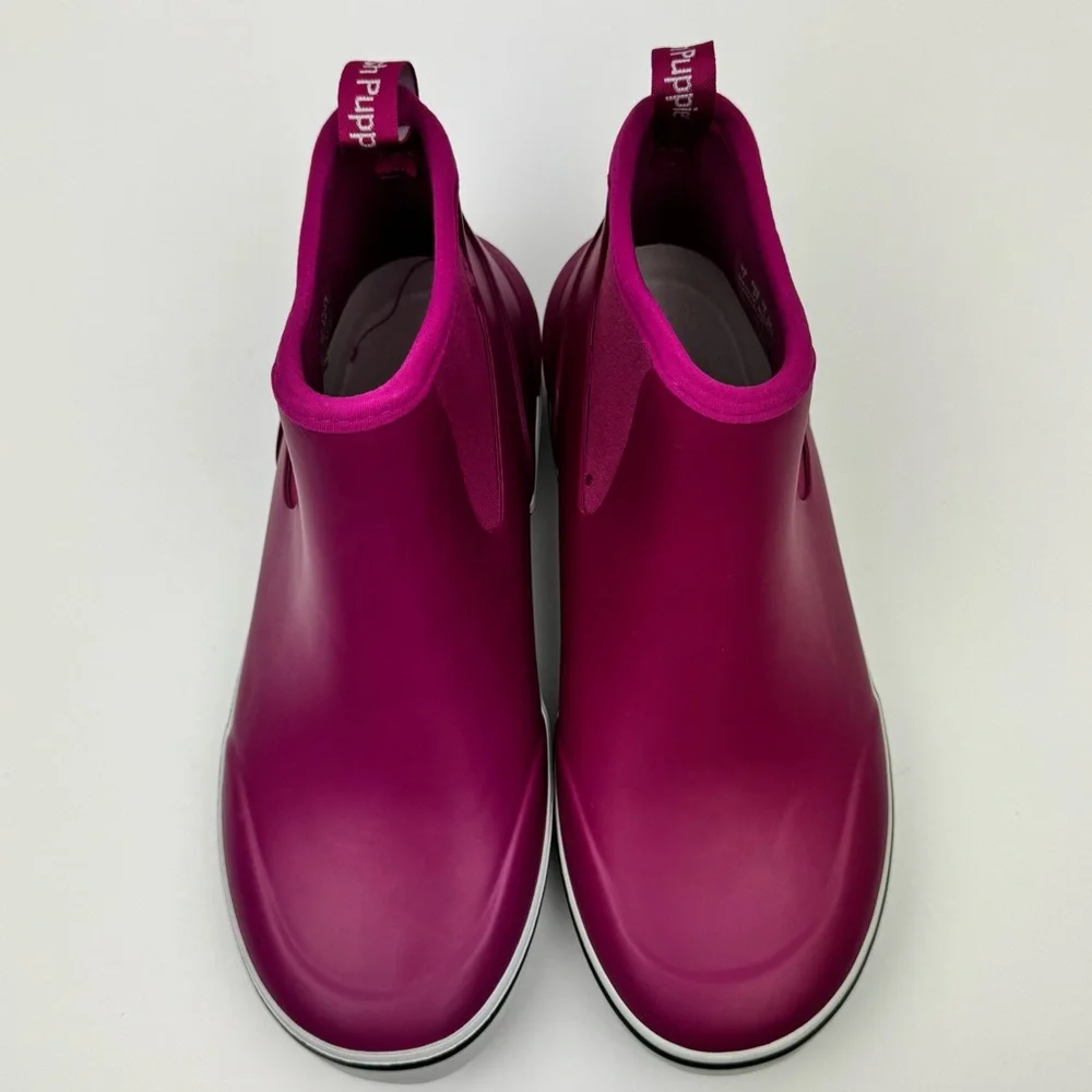 Hush Puppies Women's Chelsea Rain Boot in the Very Berry colorway. Size 7.